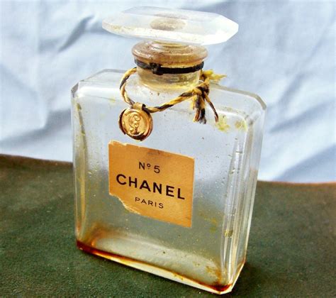 chanel no 5 water bottle|chanel no 5 old bottles.